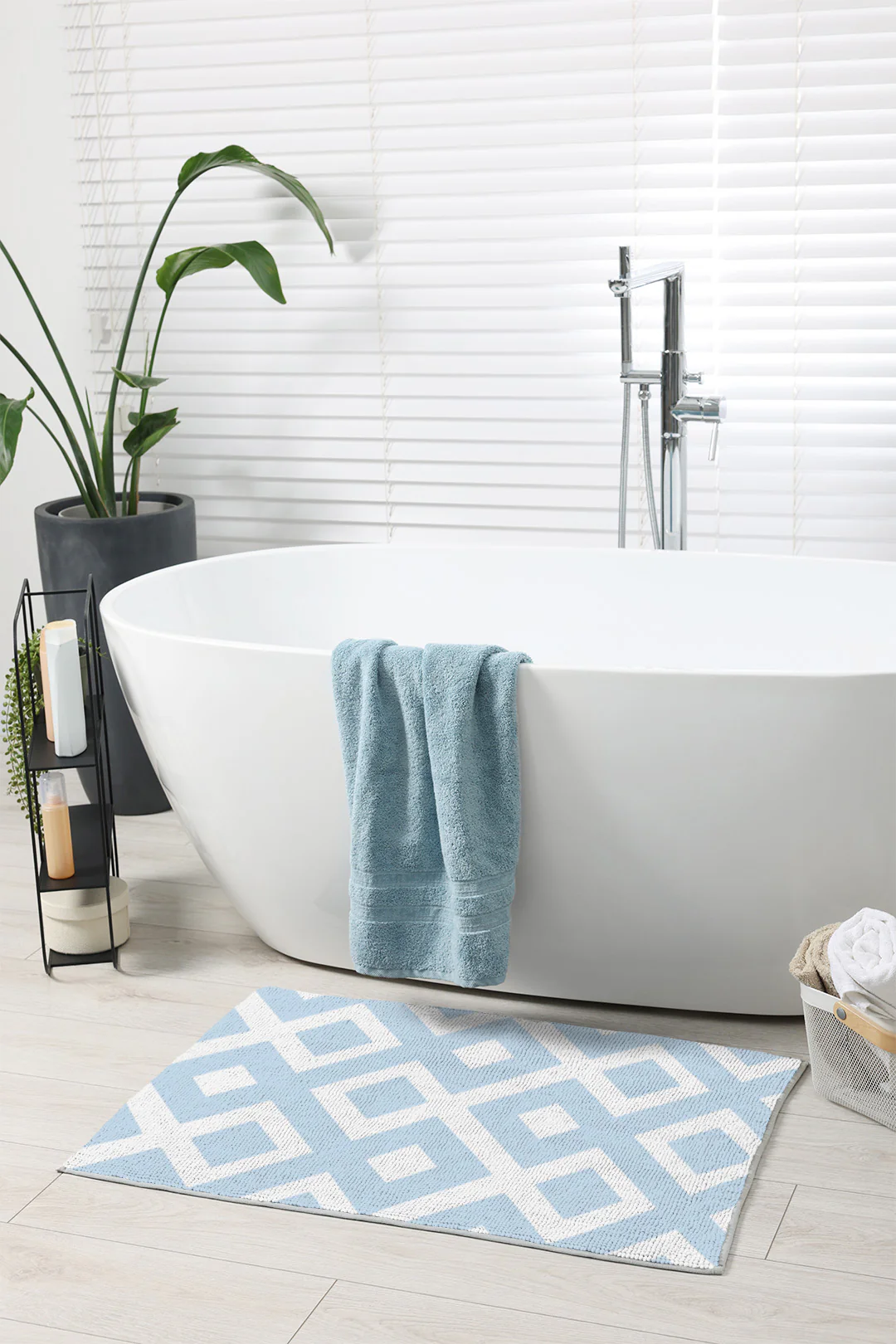 Scandi Aqua Bath Mat - Image 3